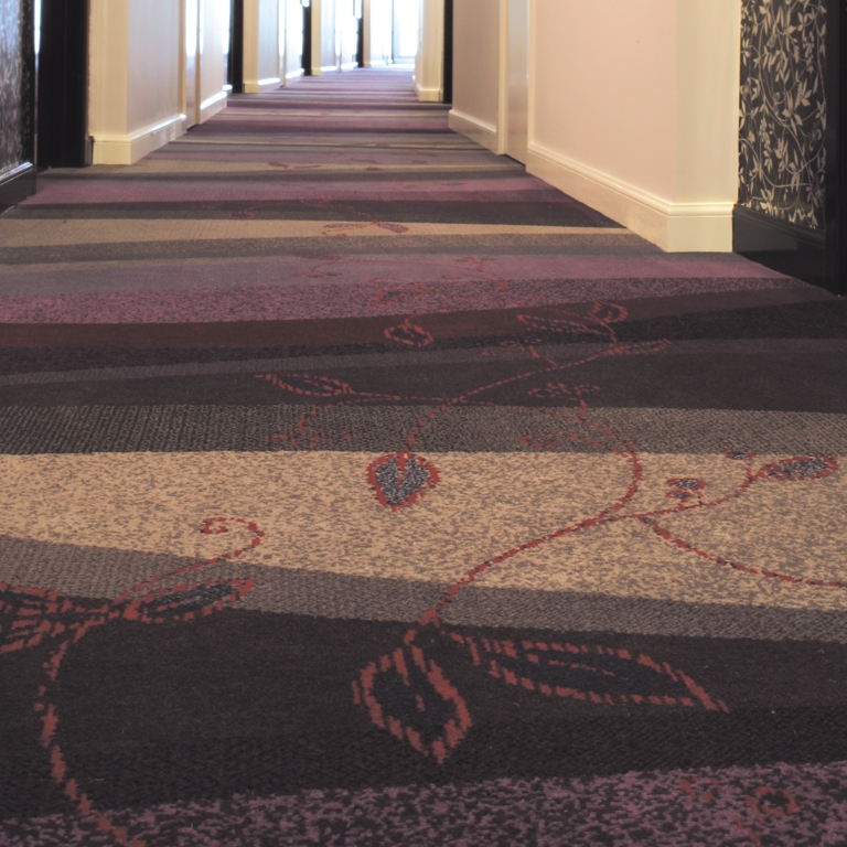 Red and Golden Luxury Palatial Office Buildings Carpets Ground Carpet Palace  Court Floor Decorations Carpet