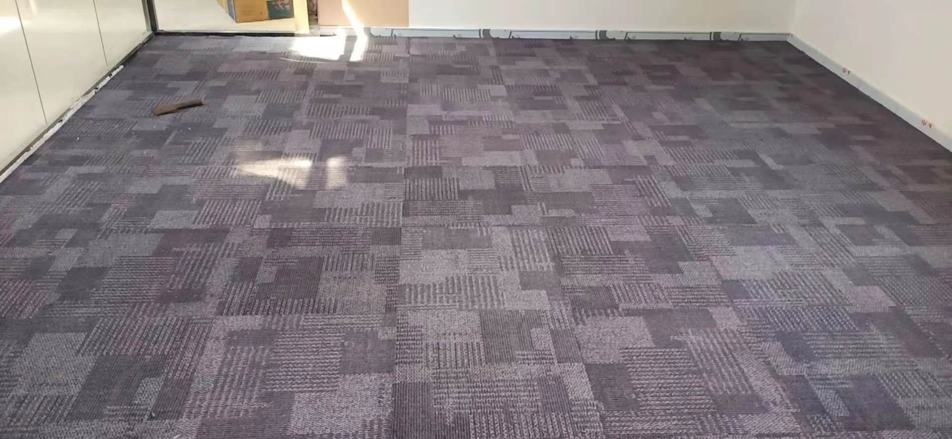 Custom Anti-slip Office Carpet Tiles Modern Design 3d Carpet