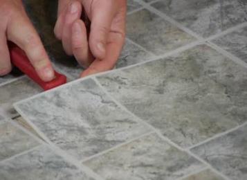 How To Remove Vinyl Flooring (PVC Tiles & Rolls) From Concrete Slab?