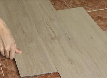 Why Use Self-adhesive Vinyl Flooring (Peel and Stick PVC Tile) For Kitchens and Bathrooms?