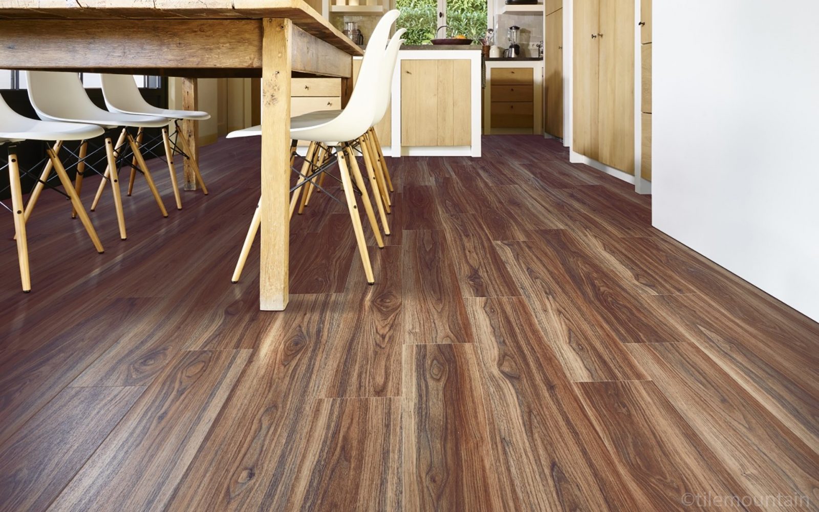 vinyl-flooring.jpg